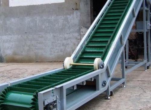 Inclined Belt Conveyor